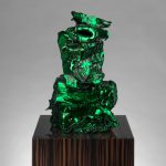 <p><strong><strong>Beschichtung: Chrom-Optik, farbig lasiert<br />
</strong></strong>Anselm Reyle, Untitled, Bronze</p>
