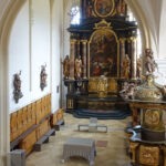 <p><strong>Coating:</strong> <strong>Effect lacquering aluminum, clear coat matt</strong><br />
Julie Hayward, re-creation presbytery – Wehrkirche Weißenkirchen, Altar – Ambo – Priest’s chair, 2022</p>
